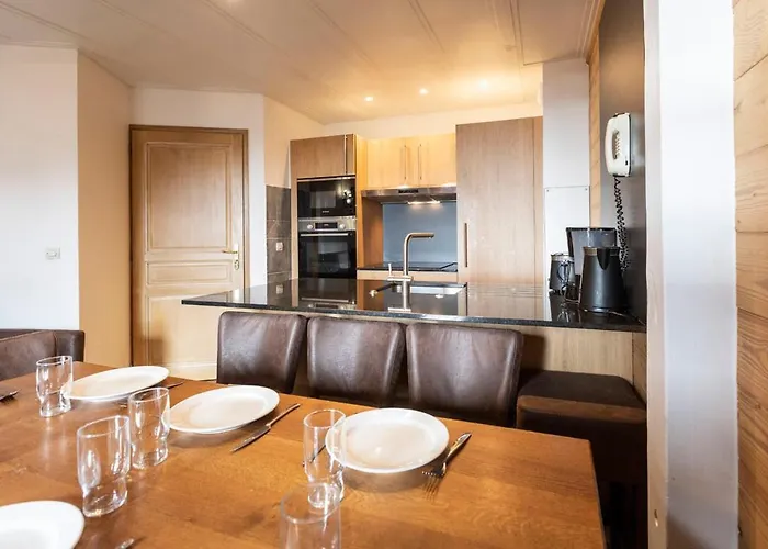 Les Balcons De & Apartment *